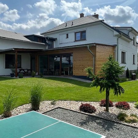 Penzion 411 Solnice Zewnętrze zdjęcie