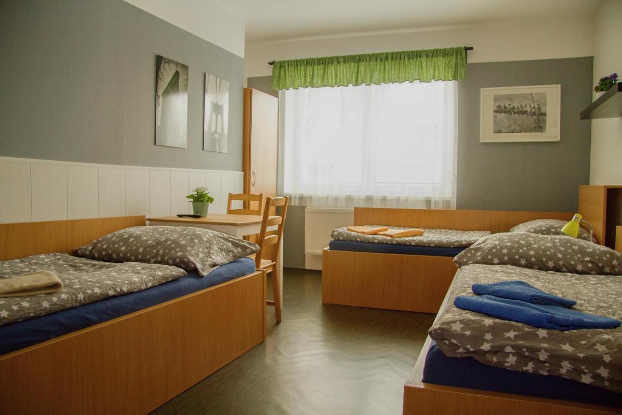Penzion 411 Solnice Zewnętrze zdjęcie
