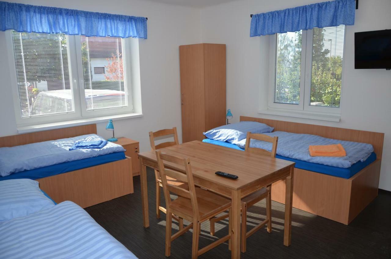 Penzion 411 Solnice Zewnętrze zdjęcie